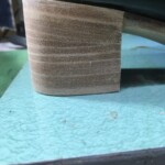 牛革を積み上げてヒール形成